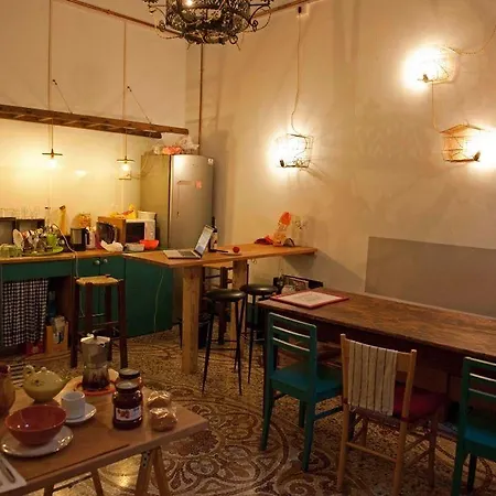 ホステル Ostellin