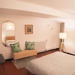 Hostel Ostellin *