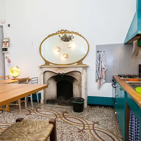Hostel Ostellin Genua