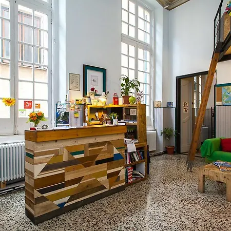 Hostel Ostellin *