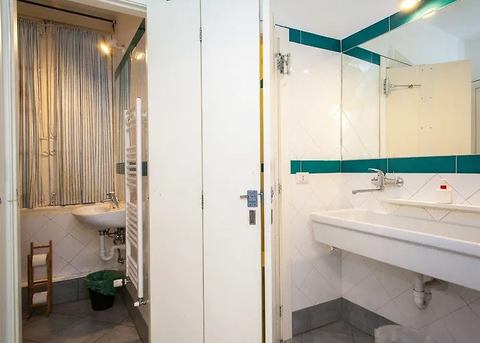 Ostellin Auberge de jeunesse *